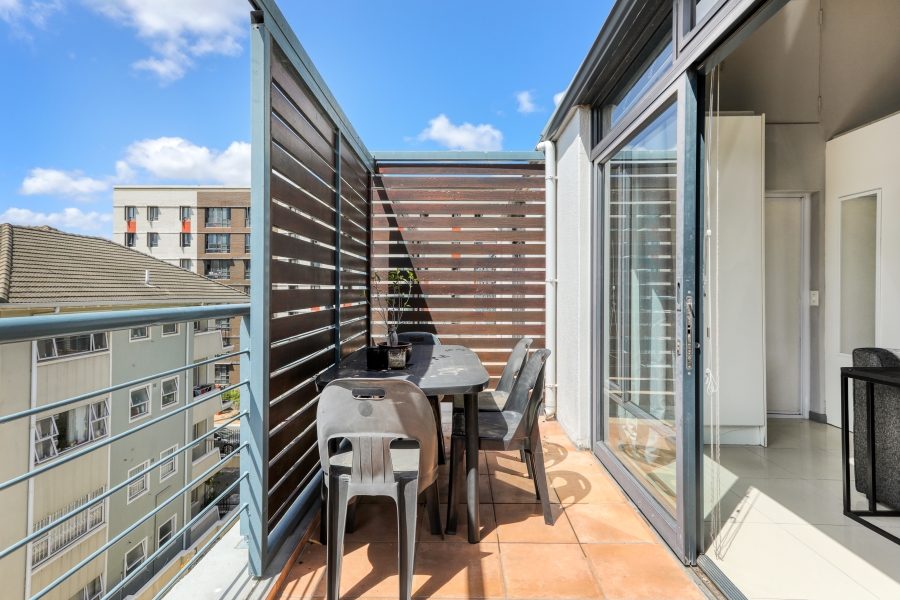 1 Bedroom Property for Sale in Observatory Western Cape